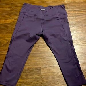 Kiava Capri workout leggings